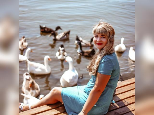 Adult chat with SunshineGold: Art