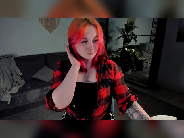 Adult chat with lunaali: Lingerie & stockings