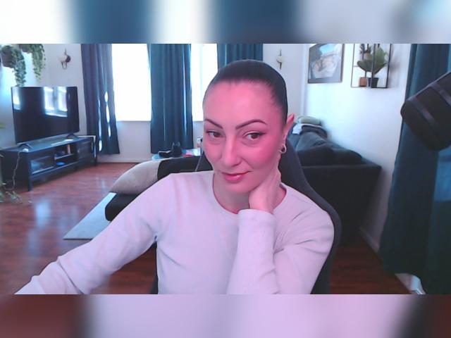 Welcome to cammodel profile for TashaSinz: Lingerie & stockings