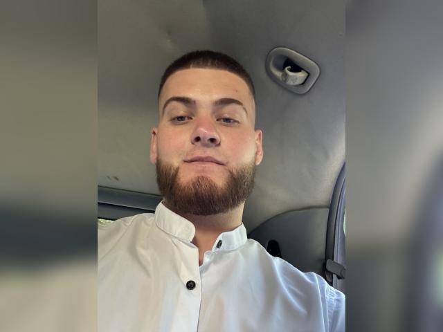 Why not cam2cam with BigBoy772: Masturbation