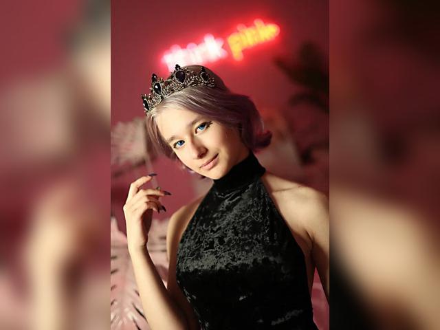 Why not cam2cam with SilvaDevil: Leather