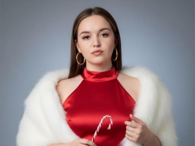 Adult chat with MilkBabyHot: Outfits