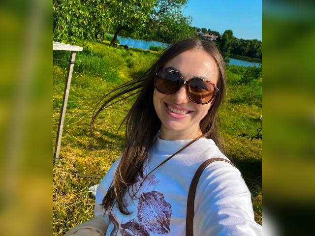 Adult chat with MiraeBell: Travel