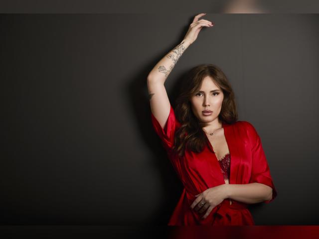 Why not cam2cam with ArielleV25: Smoking