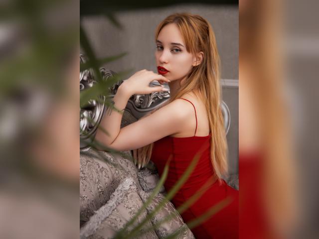 Why not cam2cam with LinaLewitt: Lingerie & stockings