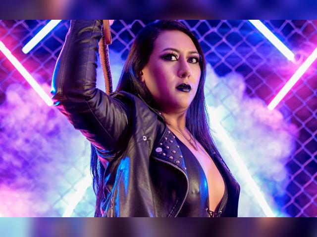 Why not cam2cam with KaoryKane: Leather