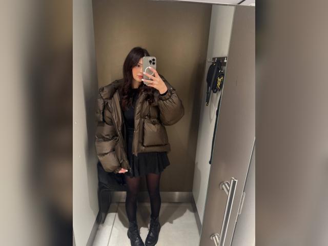 Why not cam2cam with valerine1: Movies/Cinema