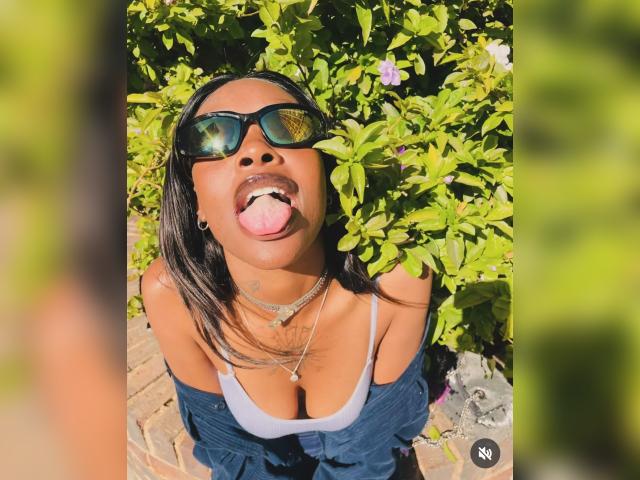 Welcome to cammodel profile for EbonyColossus: Dominatrix