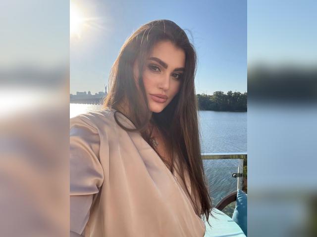 Adult chat with 0YourSecret97: Movies/Cinema