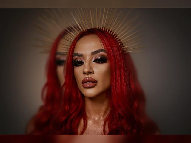 Welcome to cammodel profile for GoddessEmma2: Leather