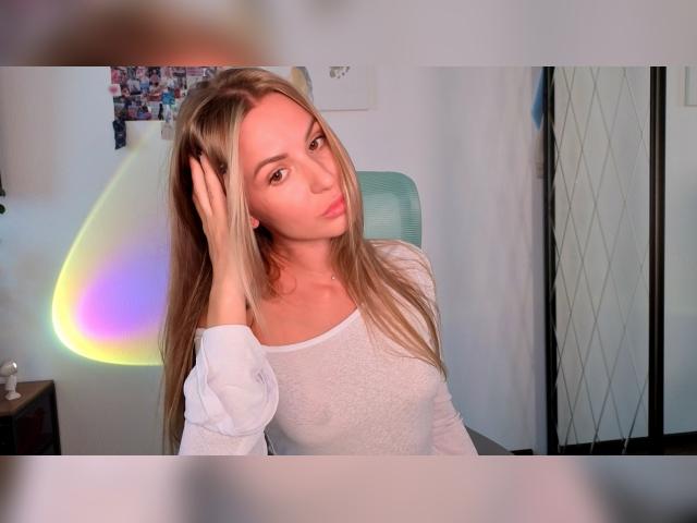 Welcome to cammodel profile for Sp1cyme: Legs, feet & shoes