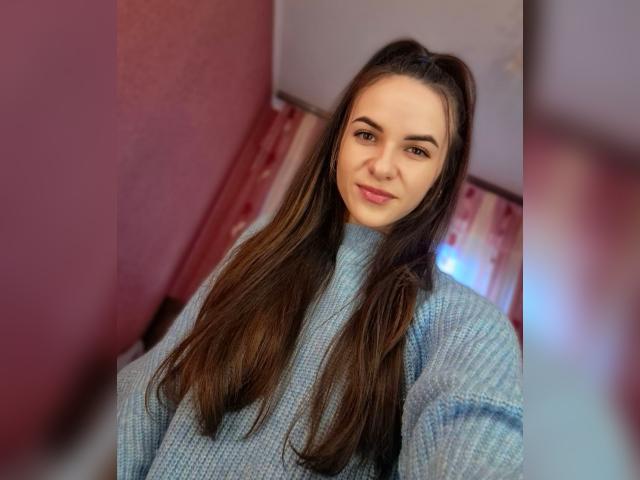 Explore your dreams with webcam model Elianne: Sports