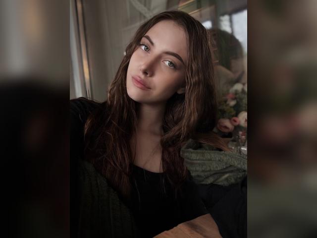 Adult chat with SweetxCandy: Piercings & tattoos