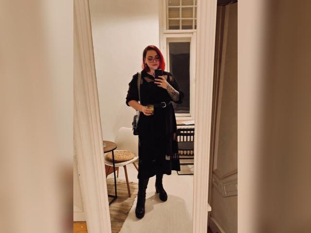 Adult chat with TrueAlice: Conversation