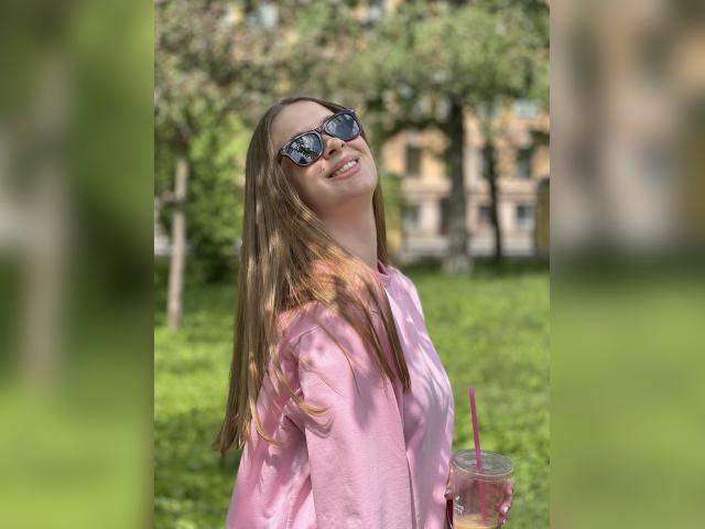 Adult chat with AnnaCare: Conversation