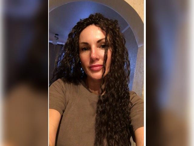 Adult chat with Mercedeswoman: Ask about my other interests