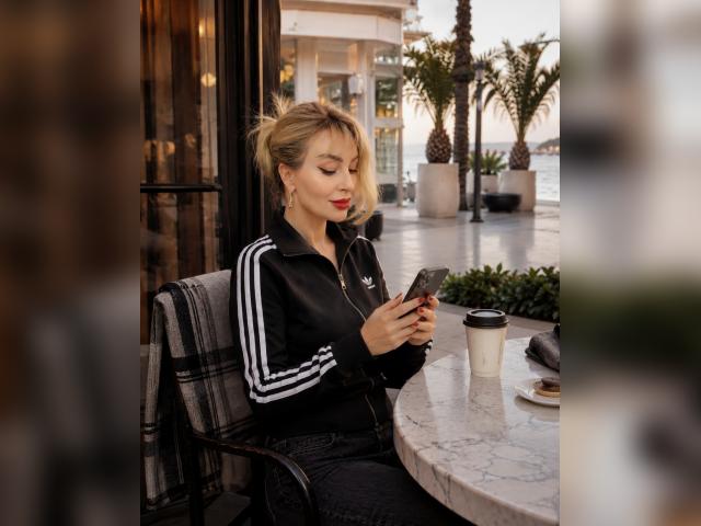 Adult chat with SoftSignal