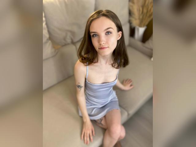 Why not cam2cam with ToriR56: Piercings & tattoos
