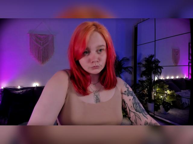 Adult chat with lunaali: Lingerie & stockings