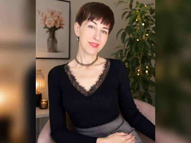 Welcome to cammodel profile for NikoleSweet1: Lingerie & stockings