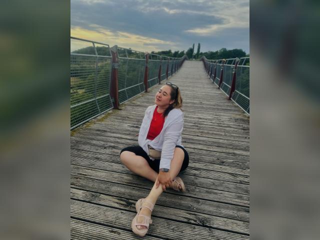 Welcome to cammodel profile for Caliora: Ask about my Hobbies