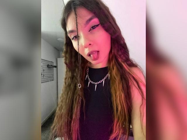 Adult chat with luuna69