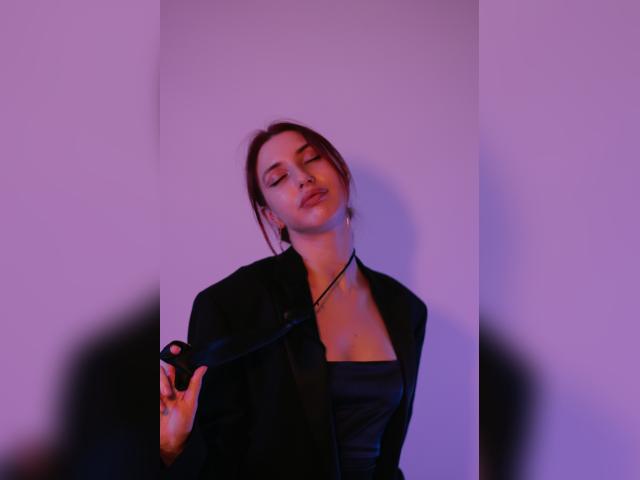Welcome to cammodel profile for hallucinationXX: Dominatrix