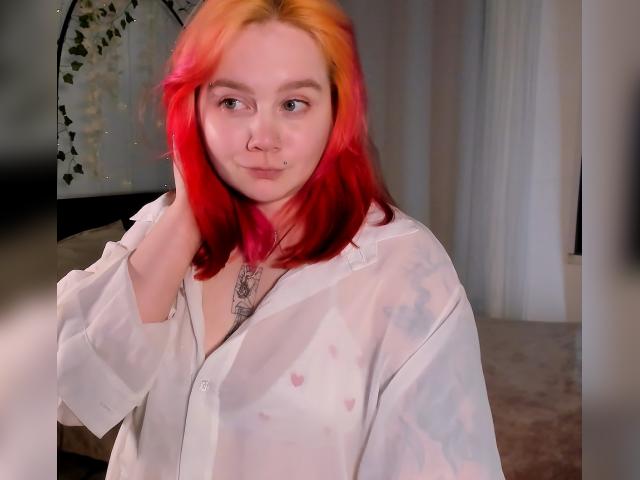 Adult chat with lunaali: Lingerie & stockings