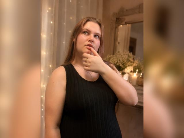 Welcome to cammodel profile for rosegoldyy