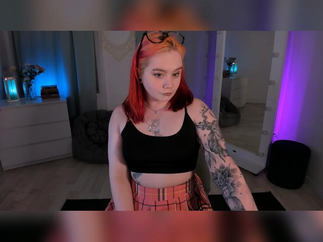 Welcome to cammodel profile for lunaali: Legs, feet & shoes