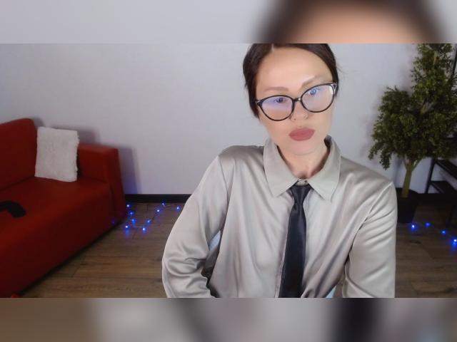 Welcome to cammodel profile for VickyGold: Legs, feet & shoes