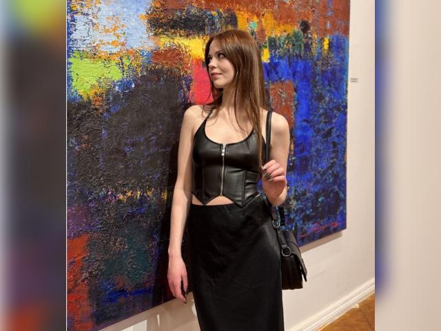 Adult chat with AriaBelisse: Travel