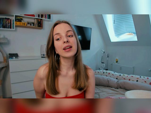 Why not cam2cam with violetblue: Nipple play