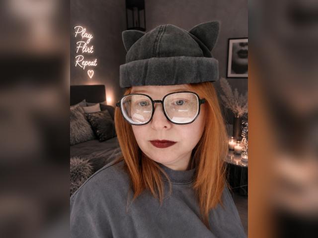 Adult chat with RedFoxMarta: Art