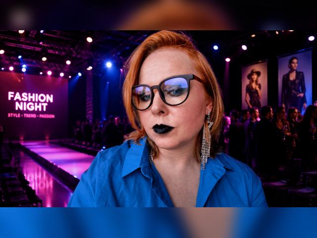Adult chat with RedFoxMarta: Art