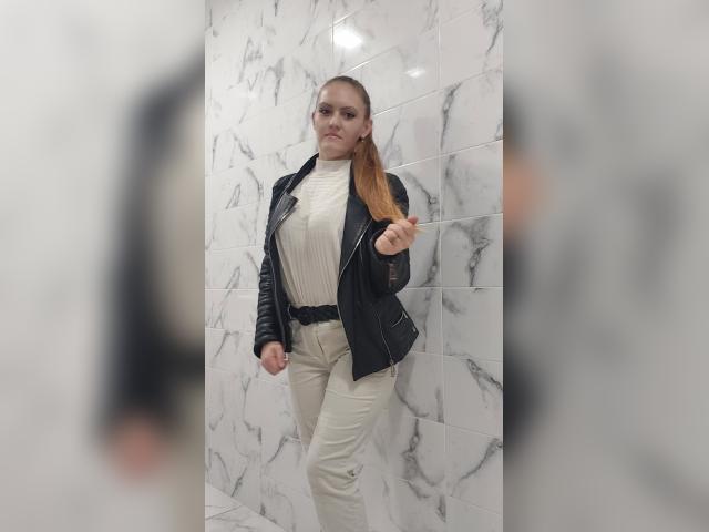 Connect with webcam model MissLilix: Music