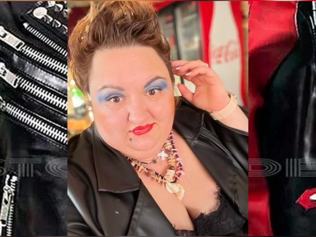 Find your cam match with LadyNux: Nails