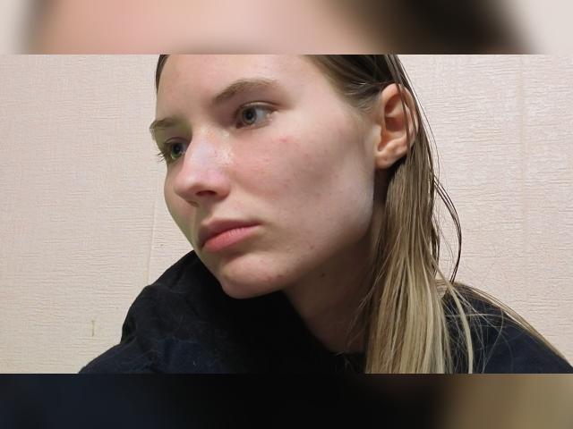 Adult chat with LinaLuna: Nails