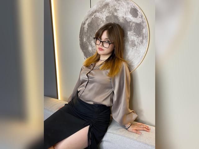 Why not cam2cam with FionaW21: Lingerie & stockings
