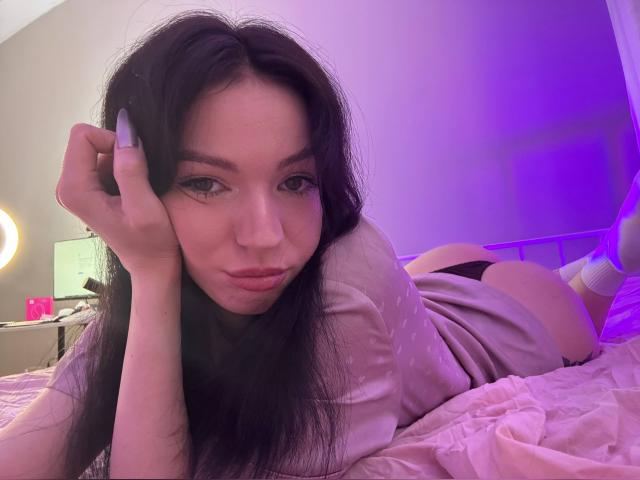 Welcome to cammodel profile for LunaCome: Nipple play