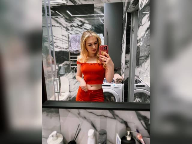 Adult webcam chat with AnnaBanana: Books/Reading