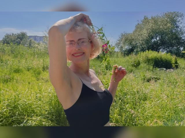 Adult chat with LadySunnySoul: Conversation