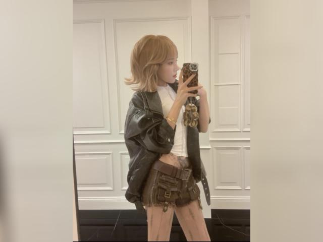 Why not cam2cam with JennaLena: Smoking