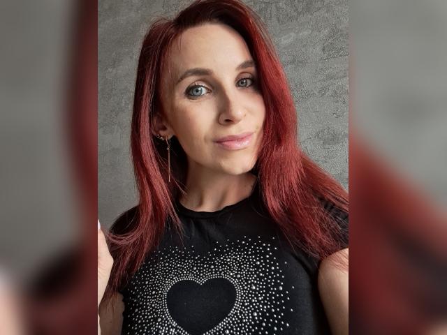 Connect with webcam model DarkOrchid: Strip-tease
