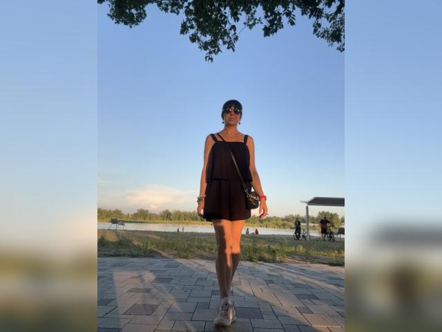 Welcome to cammodel profile for witchairlines: Travel