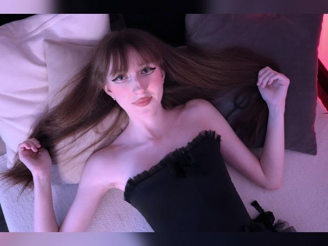 Welcome to cammodel profile for Nixxora: Nails