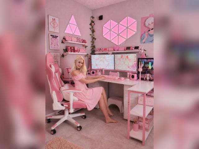 Why not cam2cam with LuckyFoxy: Cosplay