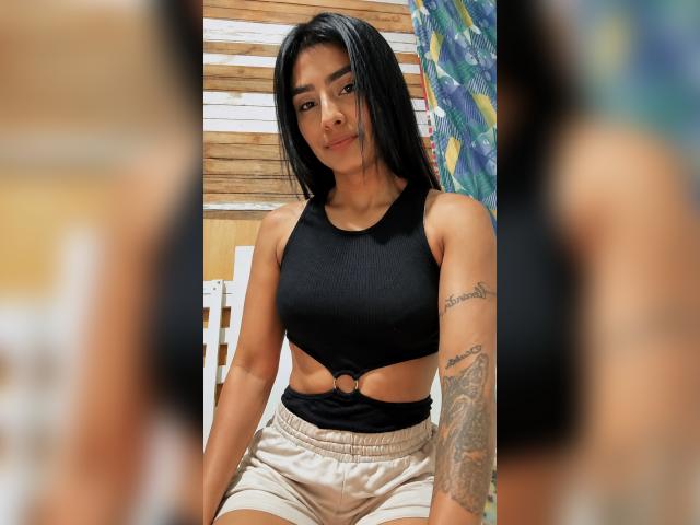 Why not cam2cam with EleanorTrissie: Strip-tease