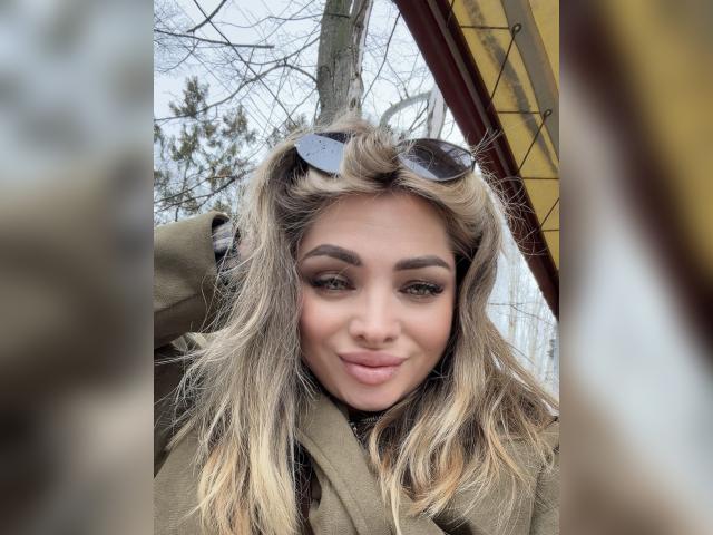 Why not cam2cam with Tatka93: Nails