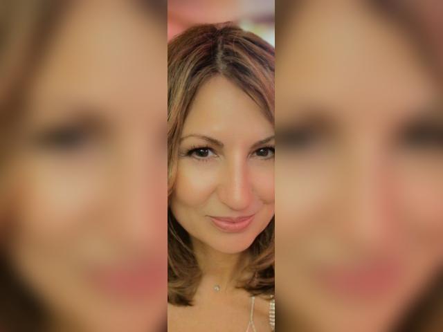 Explore your dreams with webcam model SunnyRay: Art